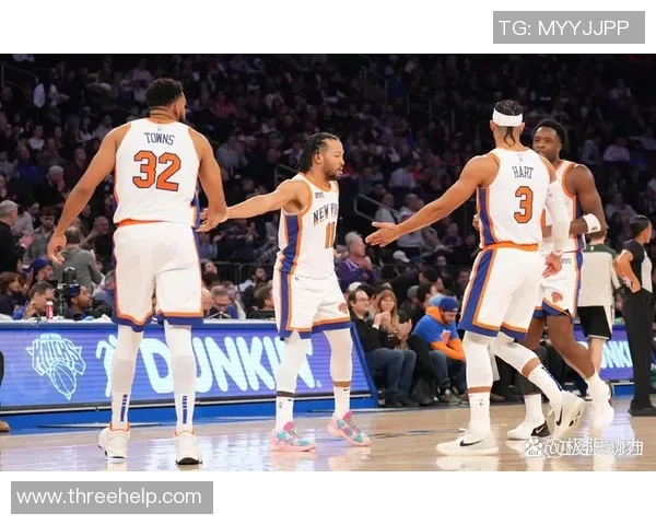 尼克斯逆转活塞迎开门红布伦森34分唐斯23分助力胜利